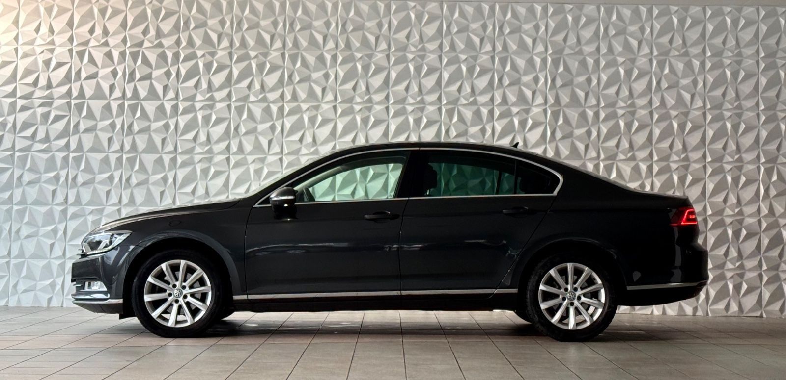 Volkswagen Passat Lim. Highline BMT/LED*ACC*NAVI*GARANTIE foto 4