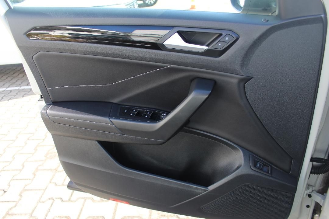 Volkswagen T-ROC R-Line 1.5 TSI DSG Easy Open Kamera Side A foto 9