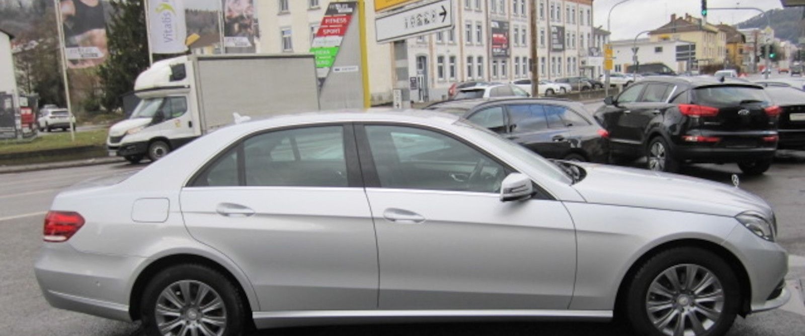 Mercedes-Benz E 220 CDI BlueEfficiency ~ Automatik ~ AHK ~ Nav foto 5