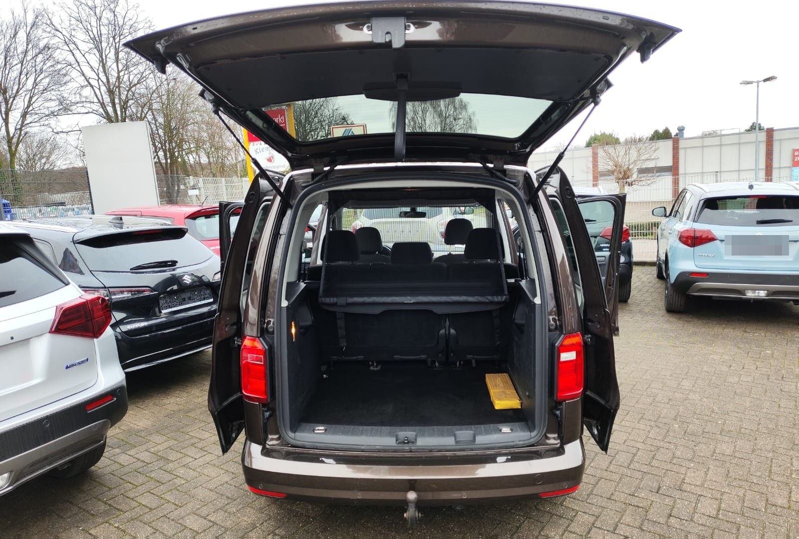 Volkswagen Caddy PKW Comfortline PDC v+h foto 4