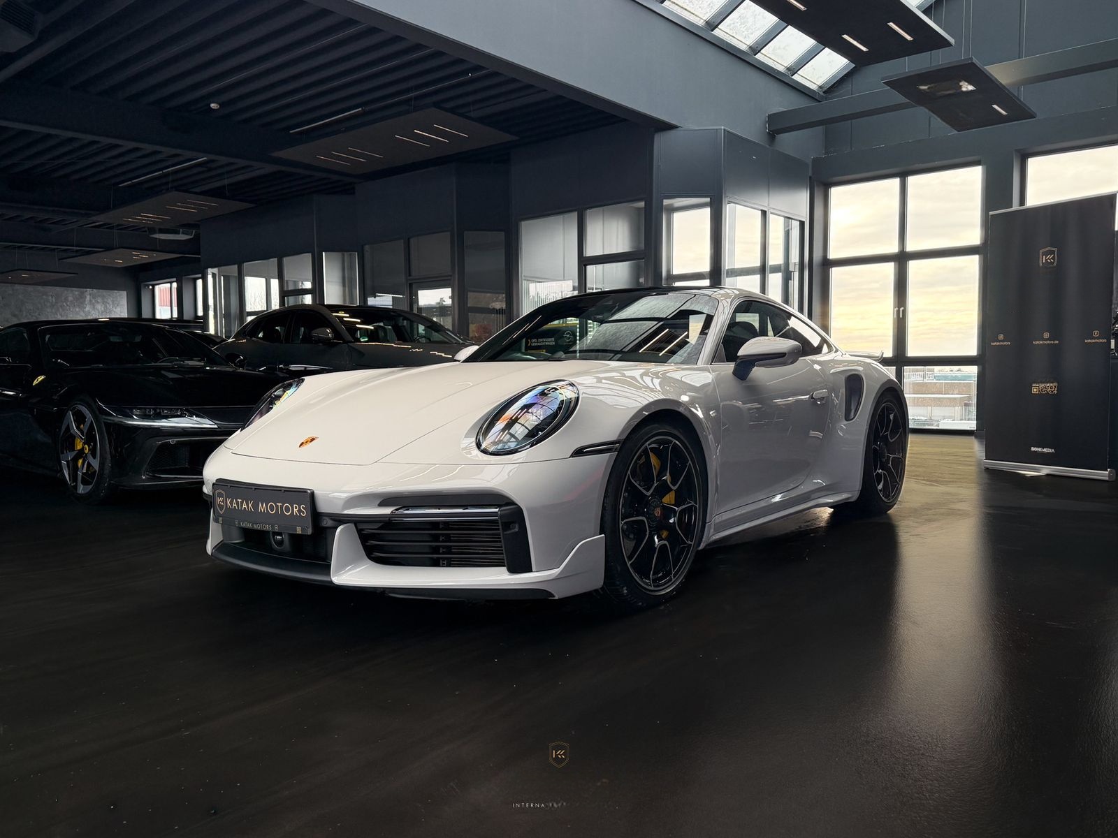 Porsche 911 TURBO S/SPORTDESIGN/LIFT/PANO/BURM/APP 04 27 foto 2