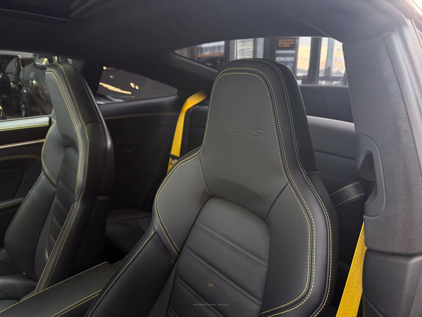 Porsche 911 TURBO S/SPORTDESIGN/LIFT/PANO/BURM/APP 04 27 foto 19