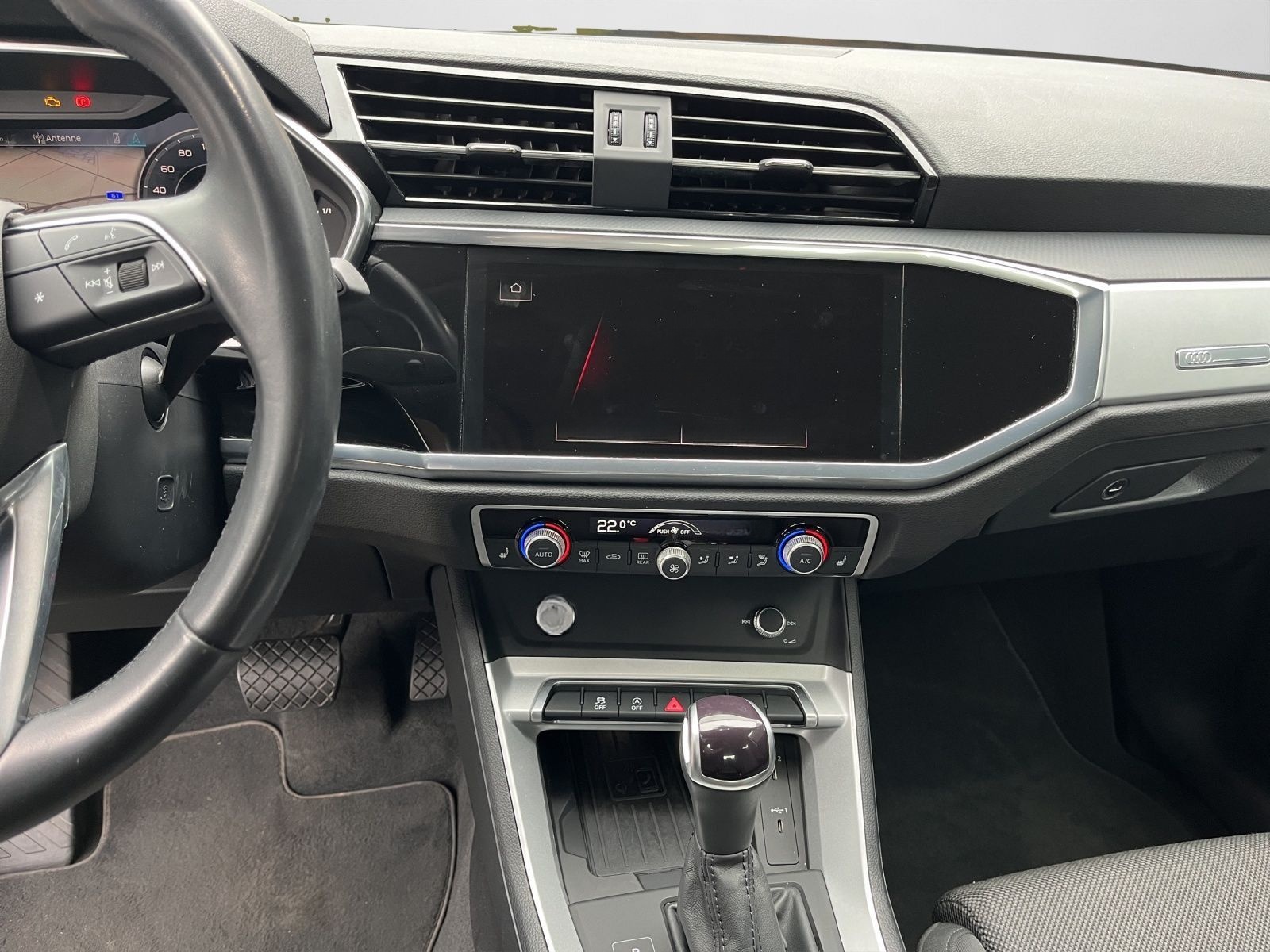 Audi Q3 advanced 35 TFSI S tronic LED NAVI EPH+ GRA K foto 11