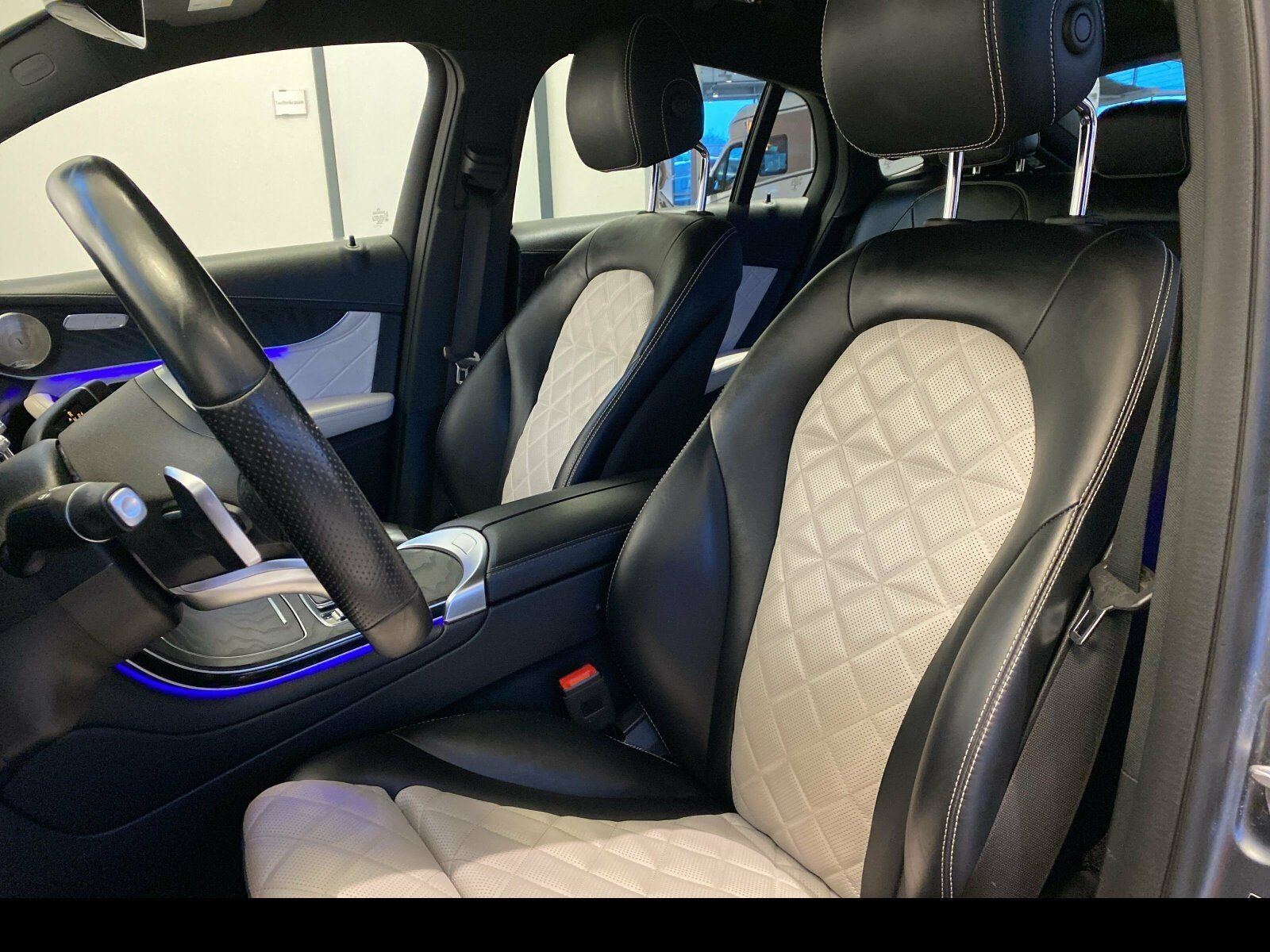Mercedes-Benz GLC 300 de 4M Coupé AMG/Kamera/AHK/HUD/Distron. foto 6