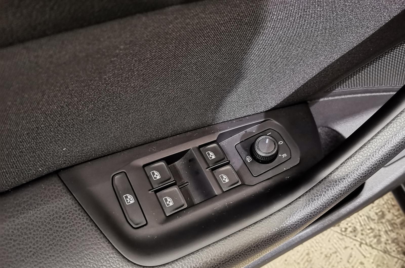 Volkswagen Passat Variant 2.0 TDI LED|Navi|RFK|SHZ foto 19