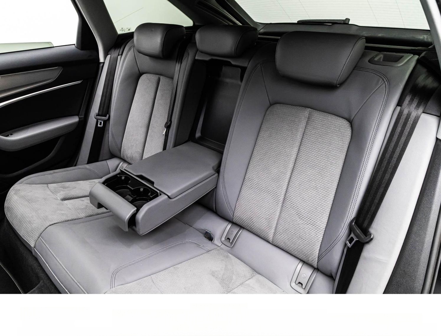 Audi A6 AVANT 55TFSIe S LINE BLACK MTRX/ACC/HuD/PANO foto 18