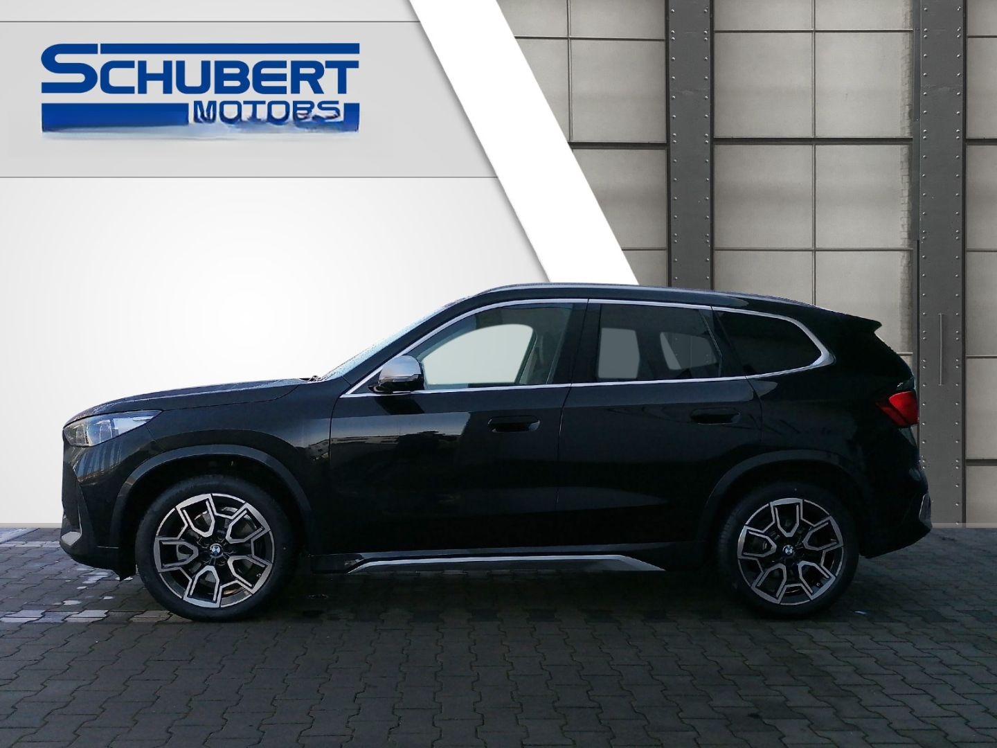 BMW X1 xDrive23i xLine Adap.LED HUD AHK ACC PA+ Memo foto 2