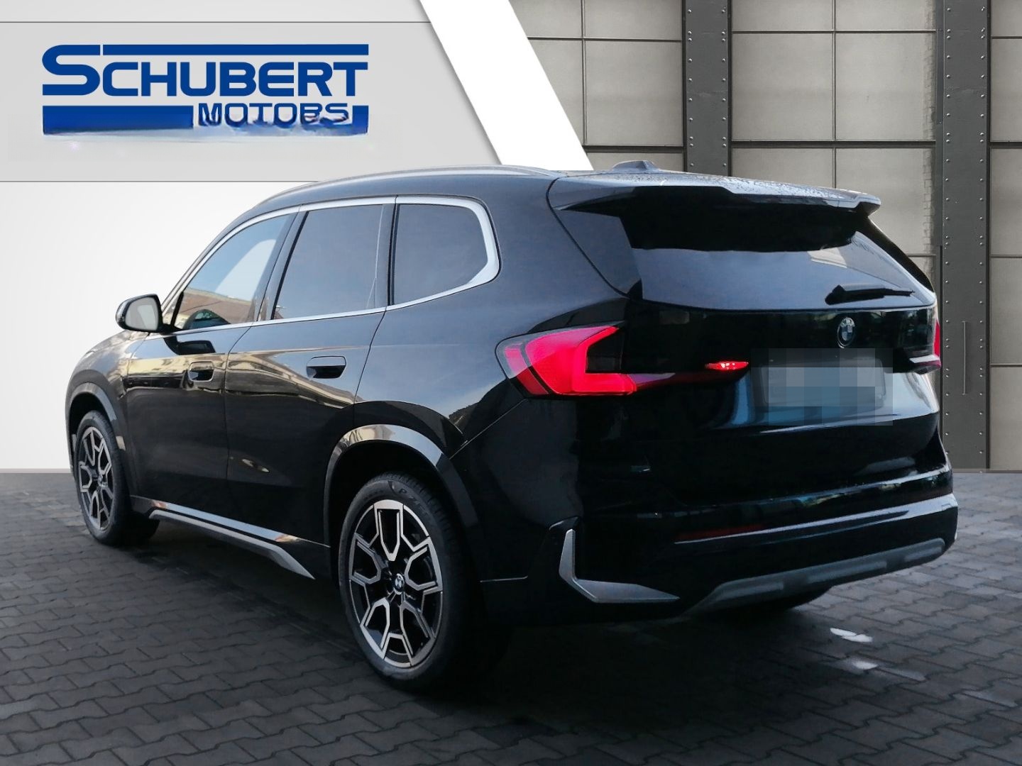 BMW X1 xDrive23i xLine Adap.LED HUD AHK ACC PA+ Memo foto 3