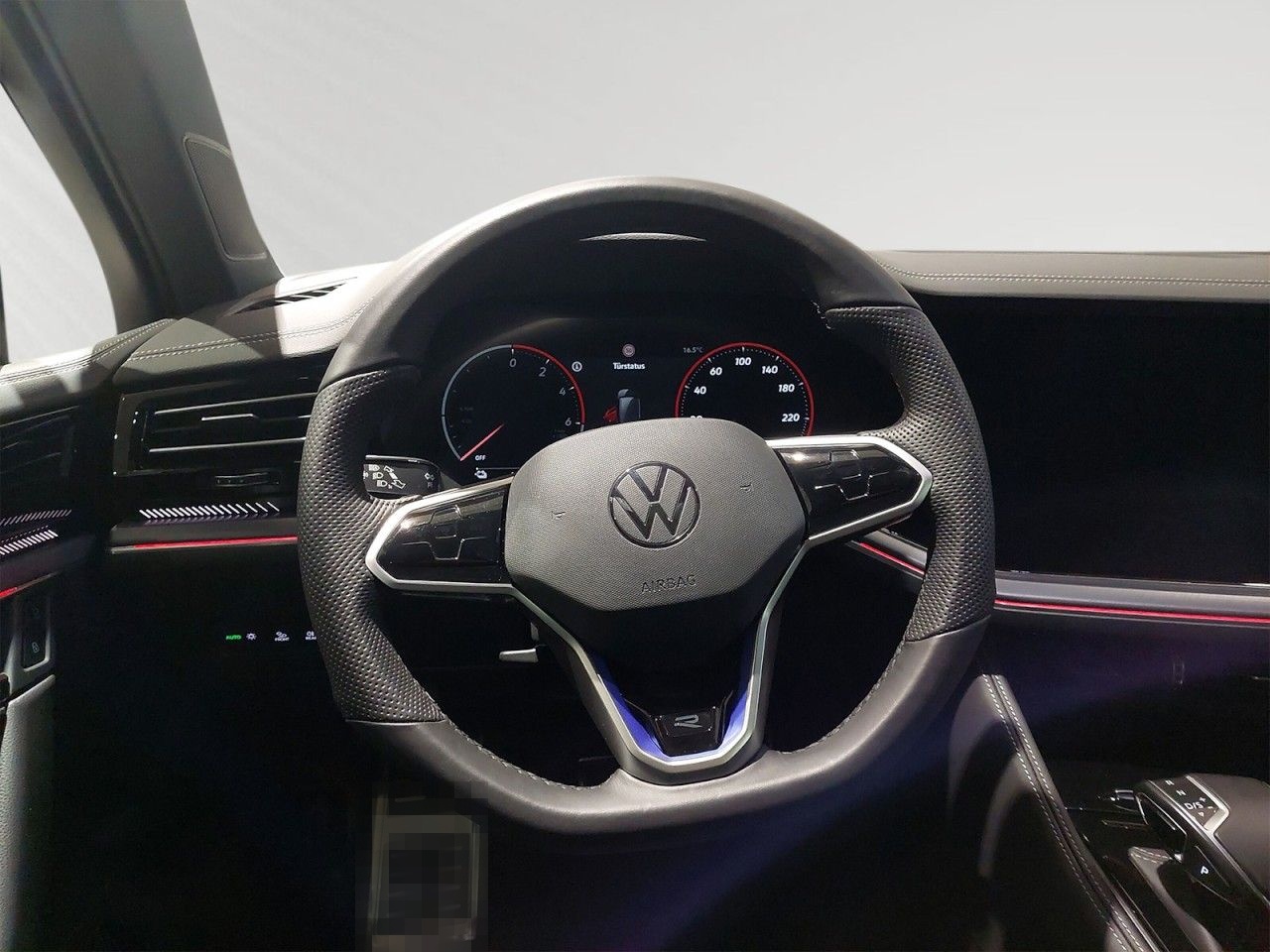 Volkswagen Touareg R 3.0 TSI eHybrid 4Motion PANO+NAVI+AHK foto 13