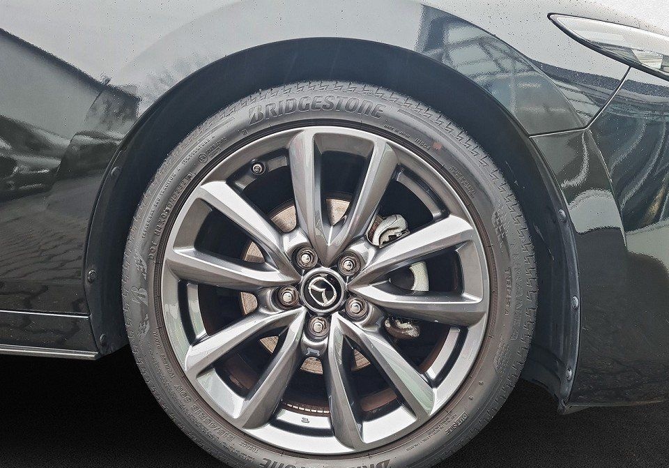 Mazda 3 Skyactive-G 122 PS Selection 18 Zoll Alu foto 3