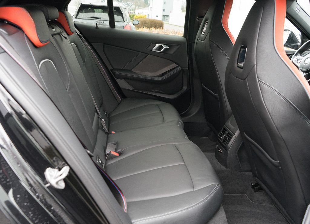 BMW 120d xDrive Edition Colorvision PANO LED ACC H/K foto 9