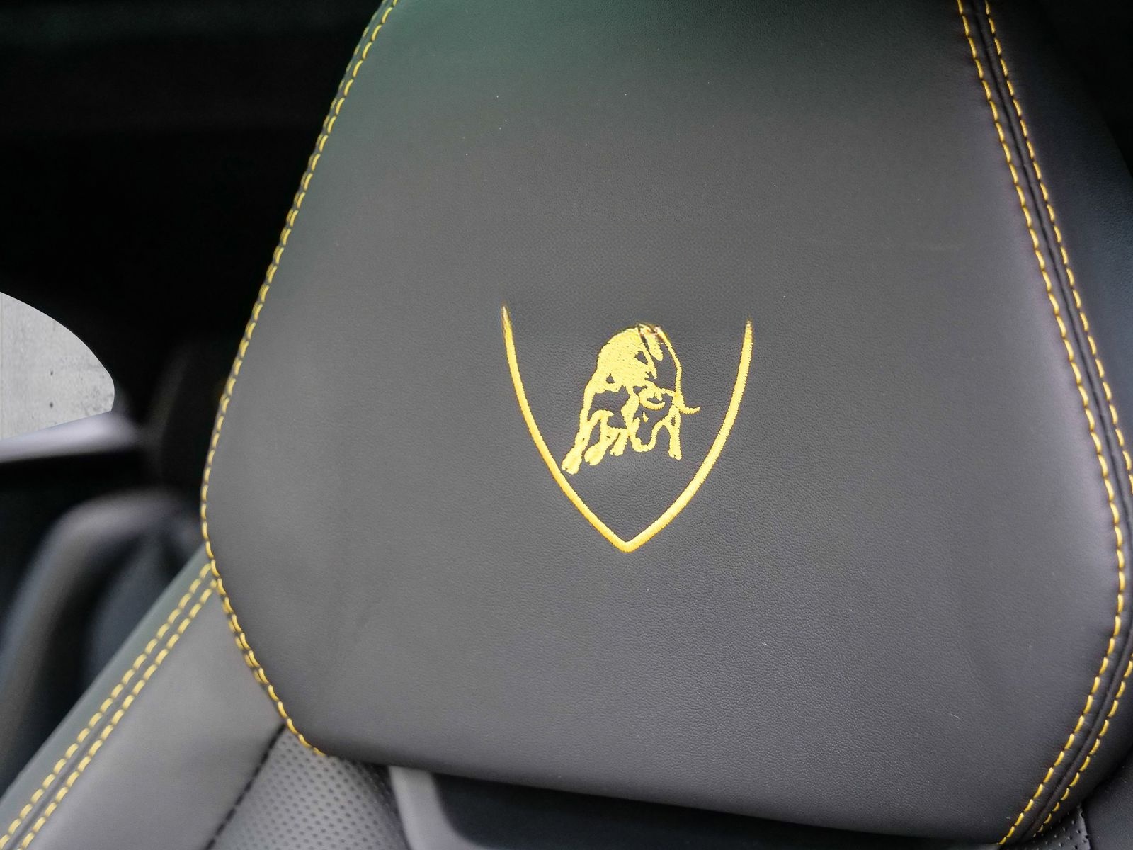 Lamborghini Urus Giallo Auge, Big Interior Carbon, B&O, foto 25