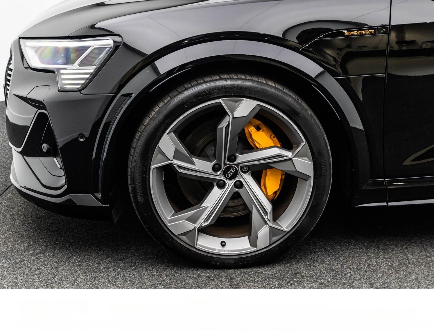 Audi E-TRON SPORTBACK S BLACK ACC/PANO/S-SITZE/360° foto 13