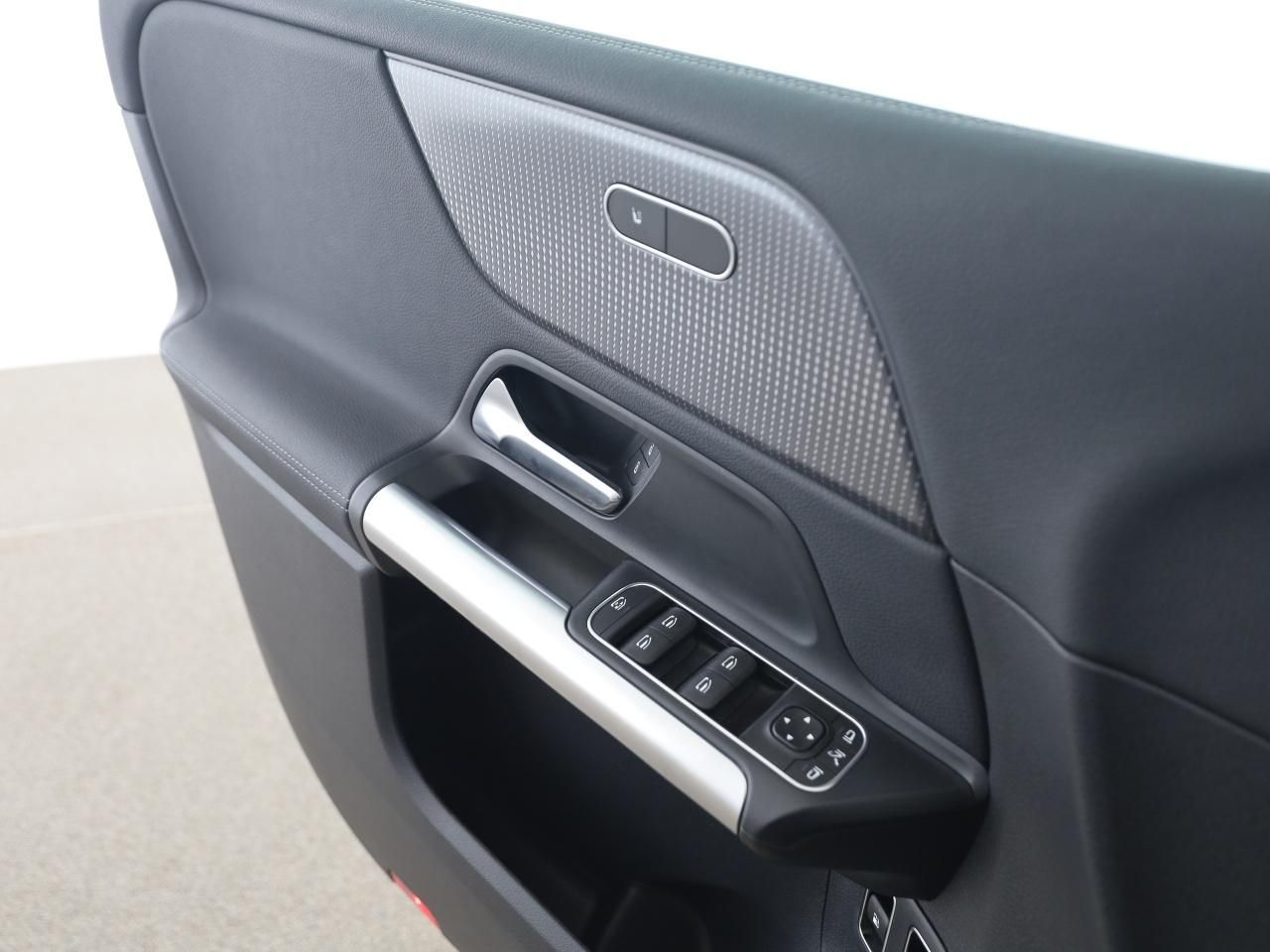 Mercedes-Benz B 250 e Night Progressive MBUX Pano Distronic foto 13