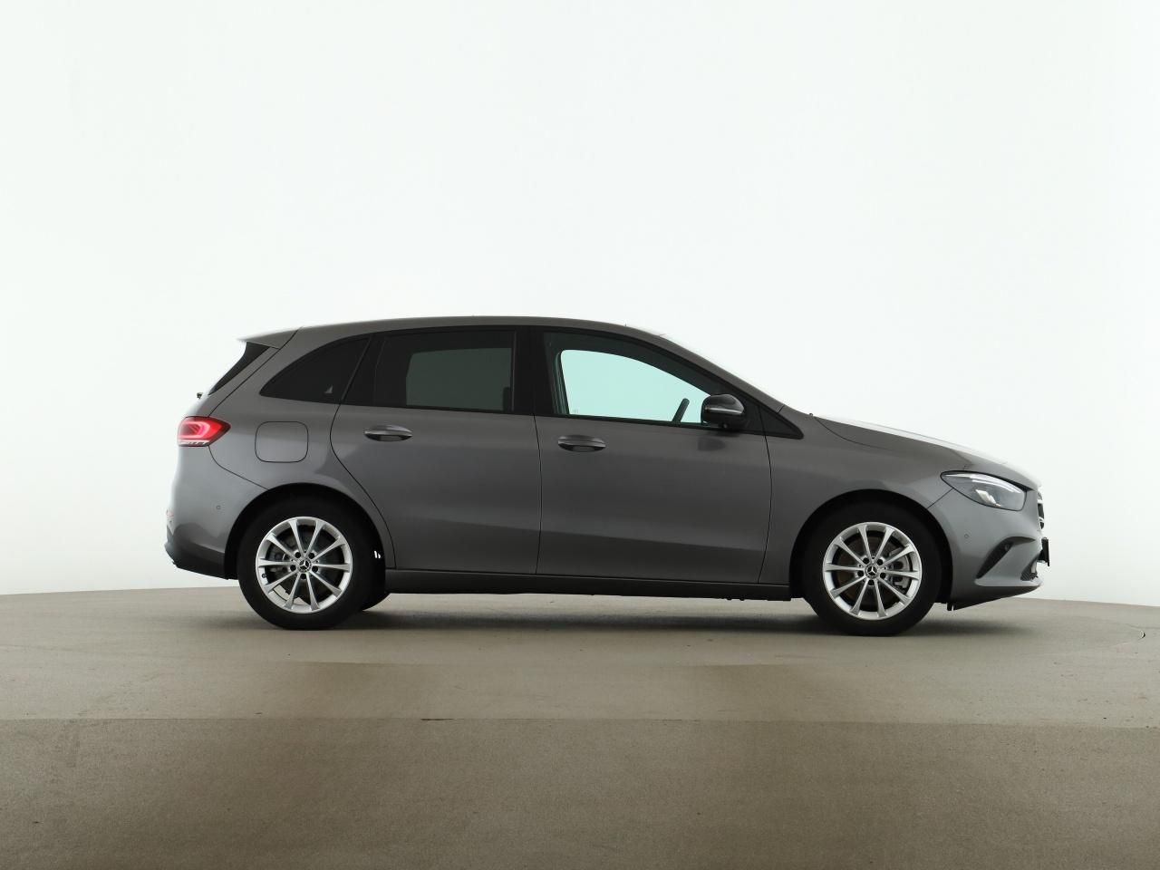 Mercedes-Benz B 250 e Night Progressive MBUX Pano Distronic foto 7