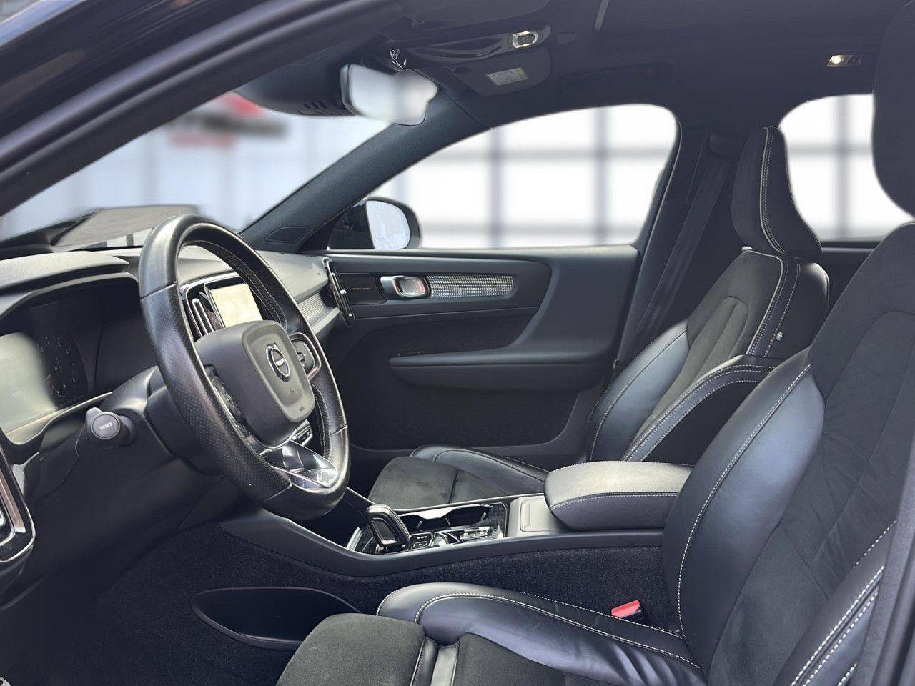 Volvo XC 40 R Design AWD Bluetooth Navi LED Klima foto 10