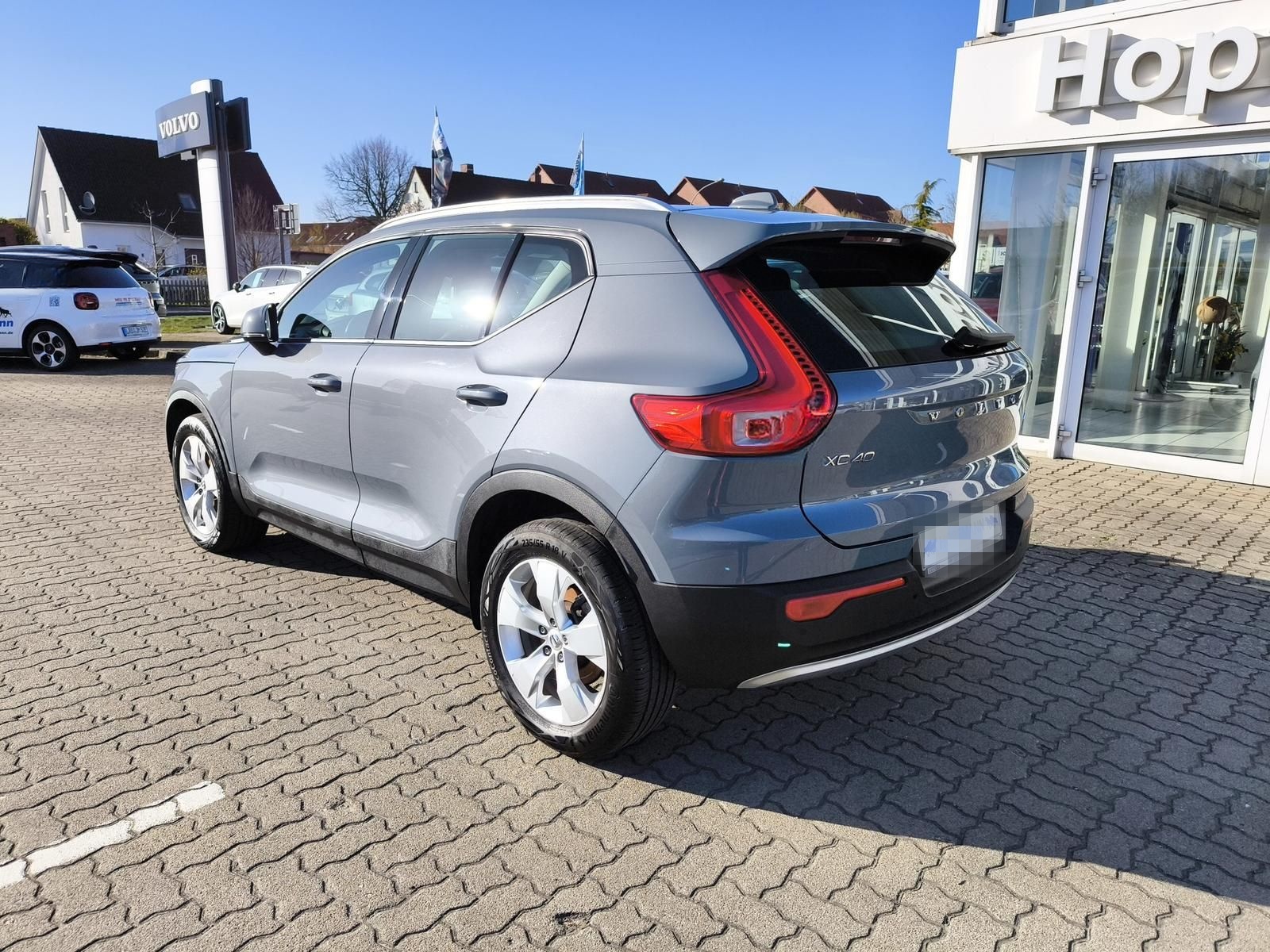 Volvo XC40 T4 Benzin Aut. Momentum Pro AHK/Navi/Kamera foto 3