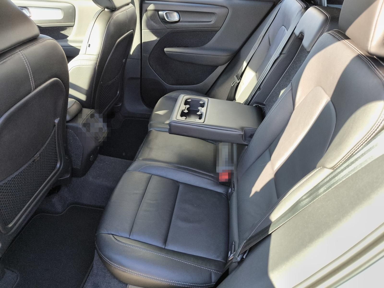 Volvo XC40 T4 Benzin Aut. Momentum Pro AHK/Navi/Kamera foto 9