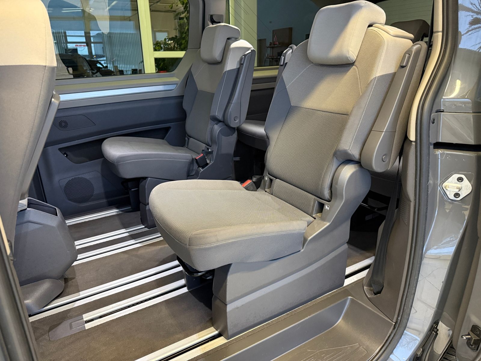 Volkswagen T7 Multivan Lang 1.4 eHybrid App-Navi RKamer foto 14