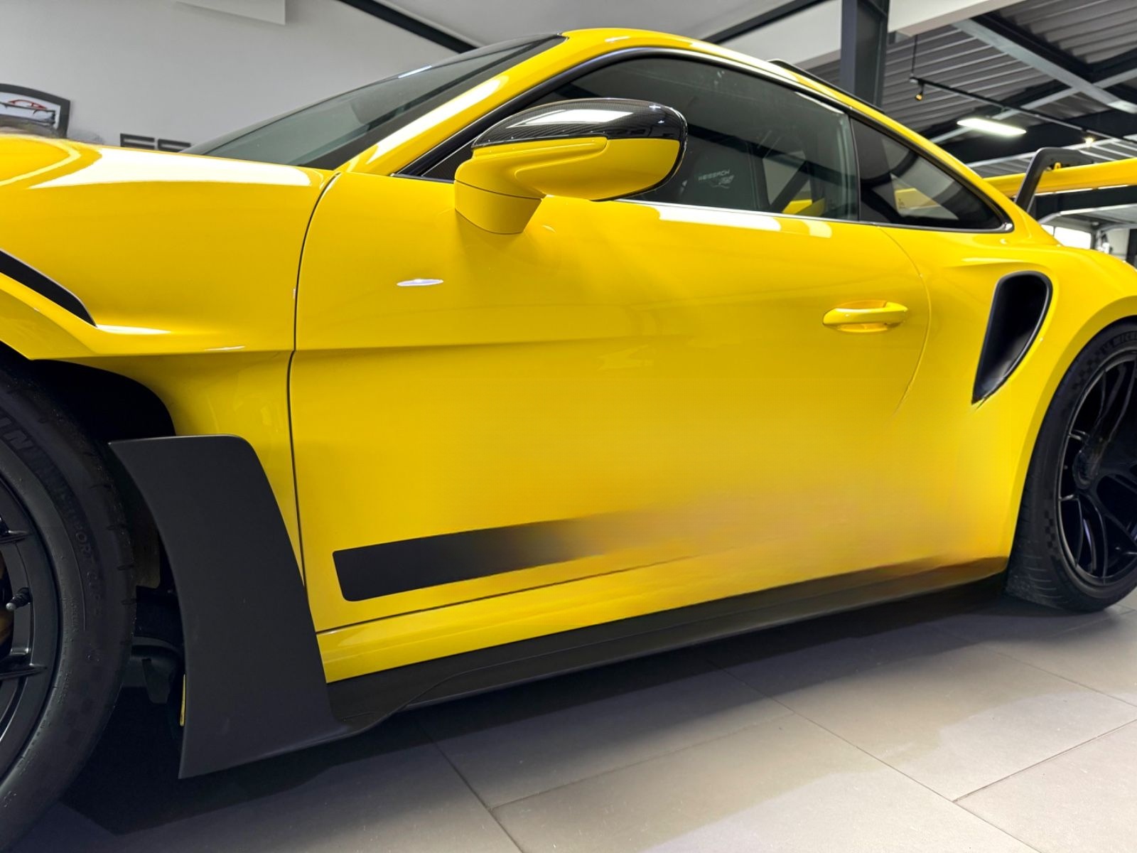 Porsche 911-992 GT3 RS WEISSACH KERAMIK-PCCB LIFT CARBON foto 23