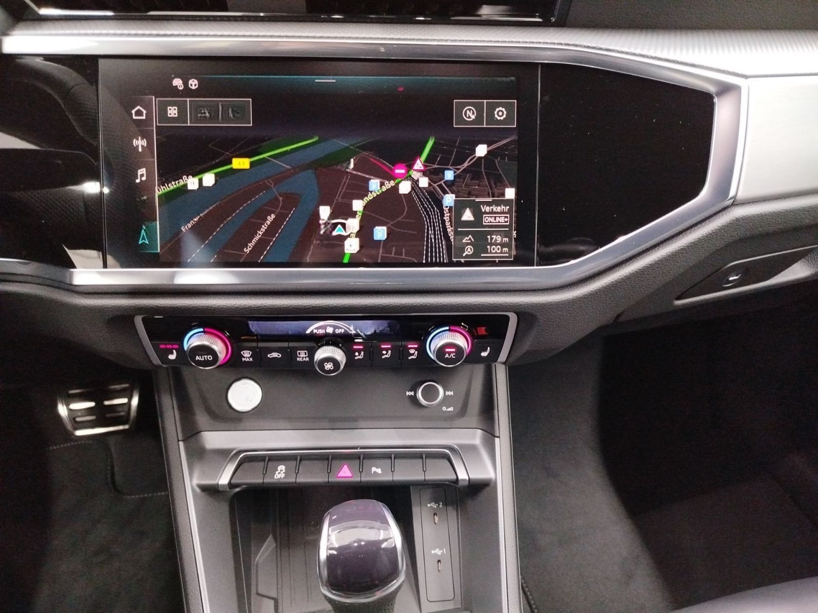 Audi Q3 40 TDI quattro S tronic S line Matrix-LED Nav foto 9