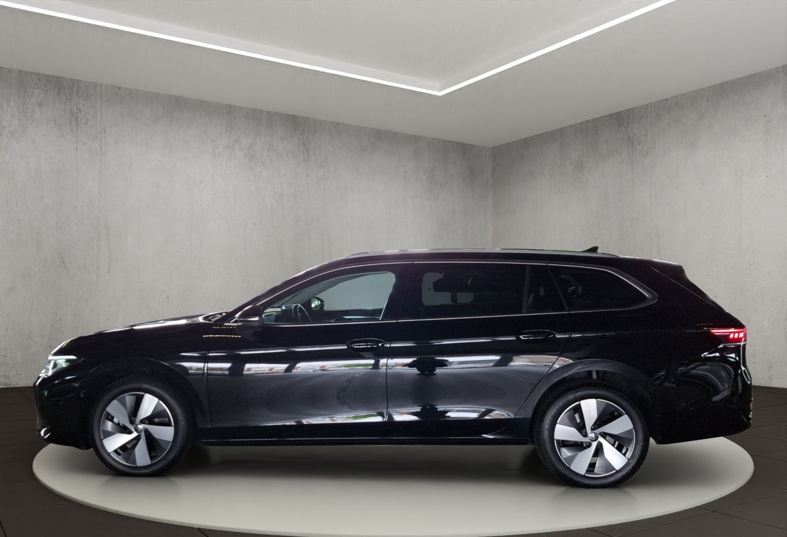Volkswagen Passat Variant Elegance 2.0 TDI DSG 4Motion foto 2