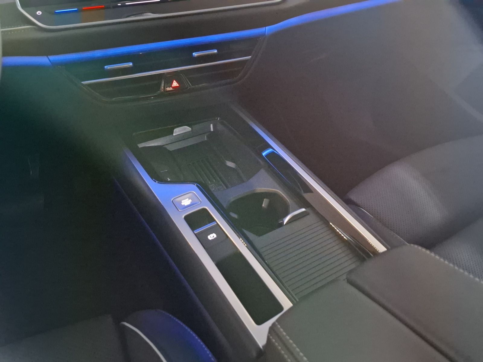 Volkswagen Passat Variant Elegance 2.0 TDI DSG 4Motion foto 15