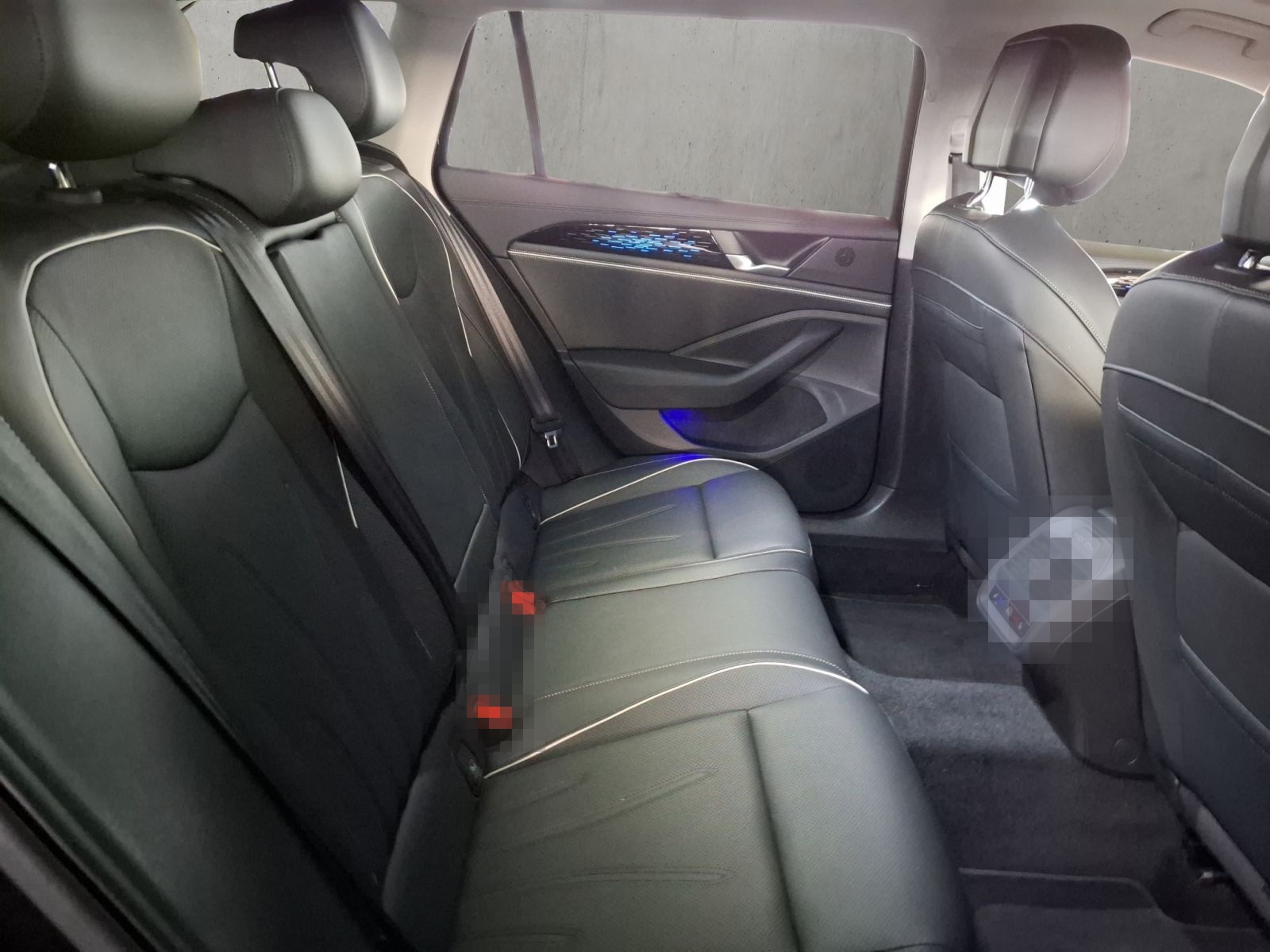 Volkswagen Passat Variant Elegance 2.0 TDI DSG 4Motion foto 18