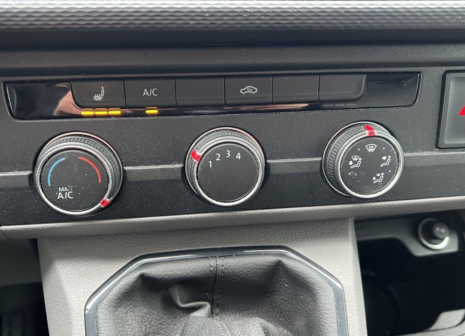 Volkswagen T6.1 Kasten LR LANG AHK LED NAVI KAMERA ALLWETTE foto 13