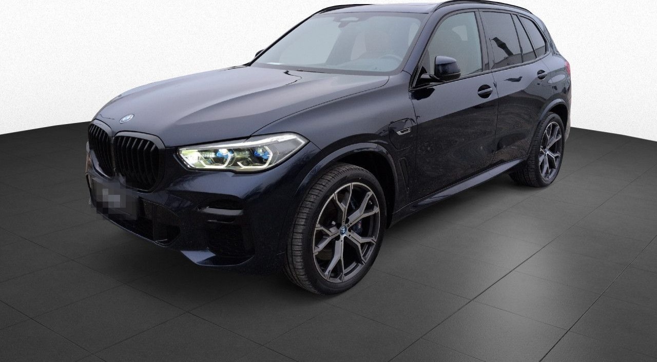 BMW X5 xD 45e M SPORT Laser 2-AchsLuft DAPr Pano AHK foto 3