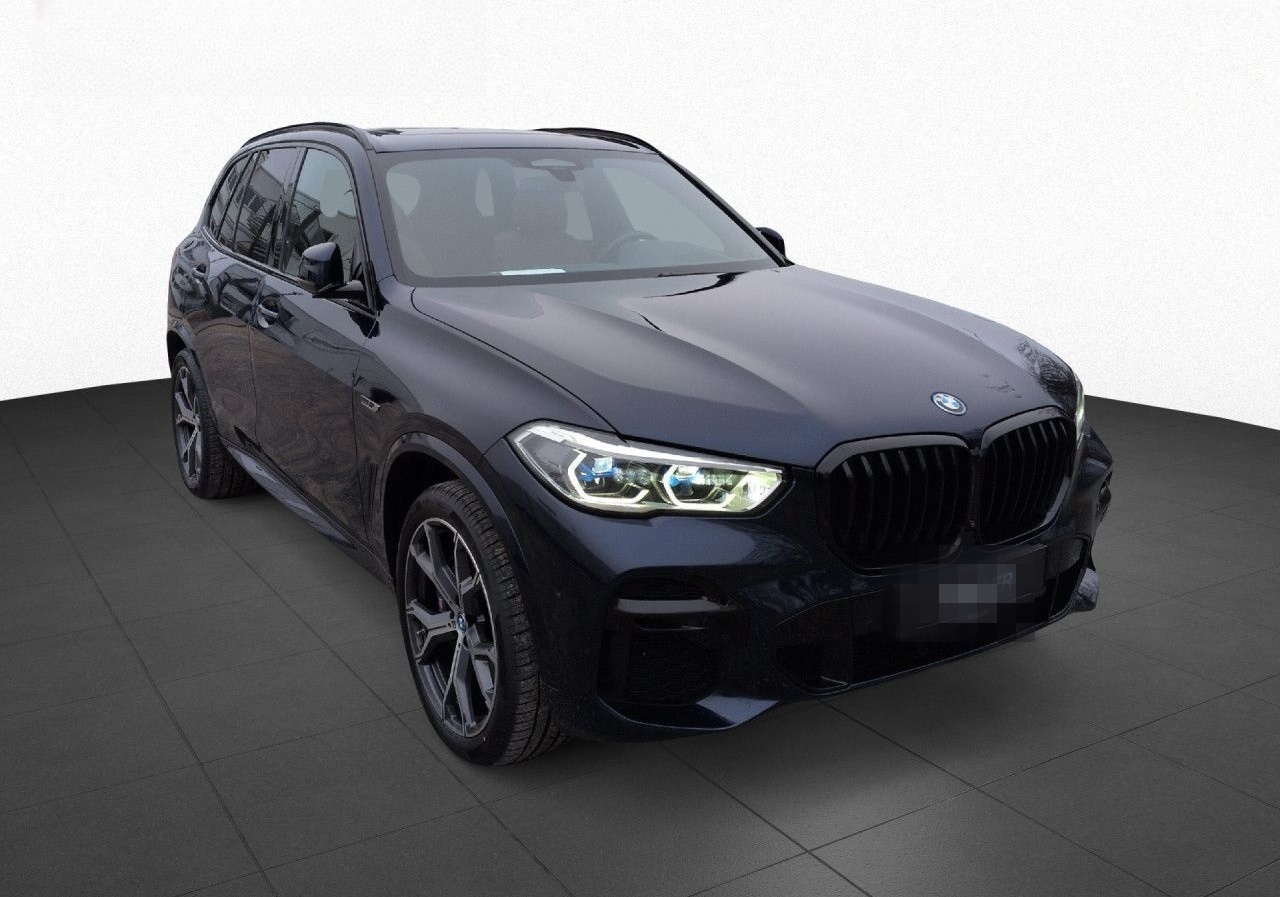 BMW X5 xD 45e M SPORT Laser 2-AchsLuft DAPr Pano AHK foto 4