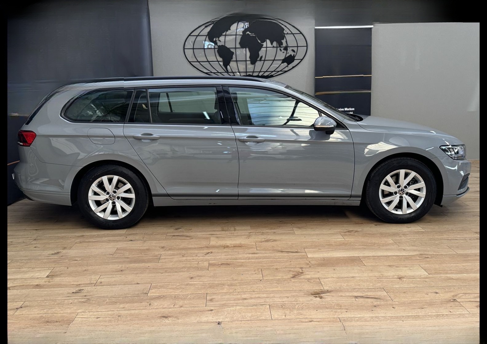 Volkswagen Passat Variant Conceptline 2.0 TDI DSG Kamera foto 5