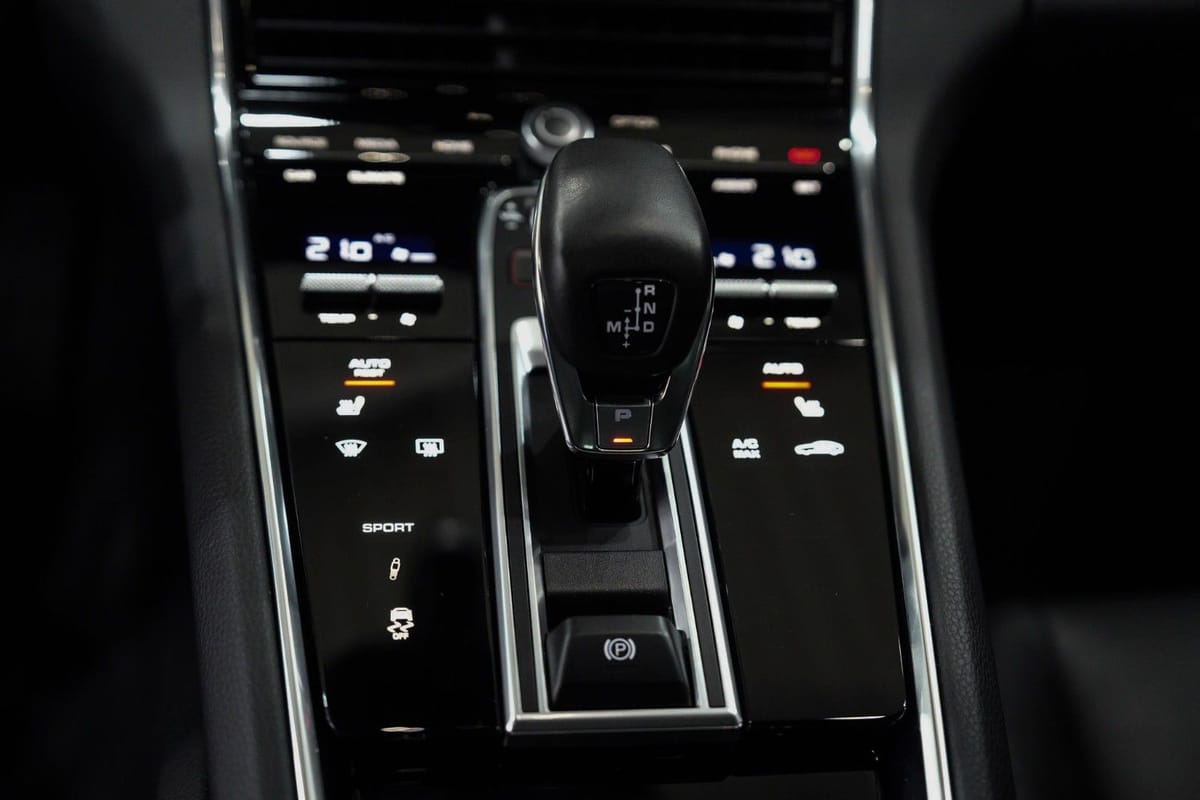 Porsche Panamera Sport Turismo 4 Edition 10 Jahre PANO foto 21