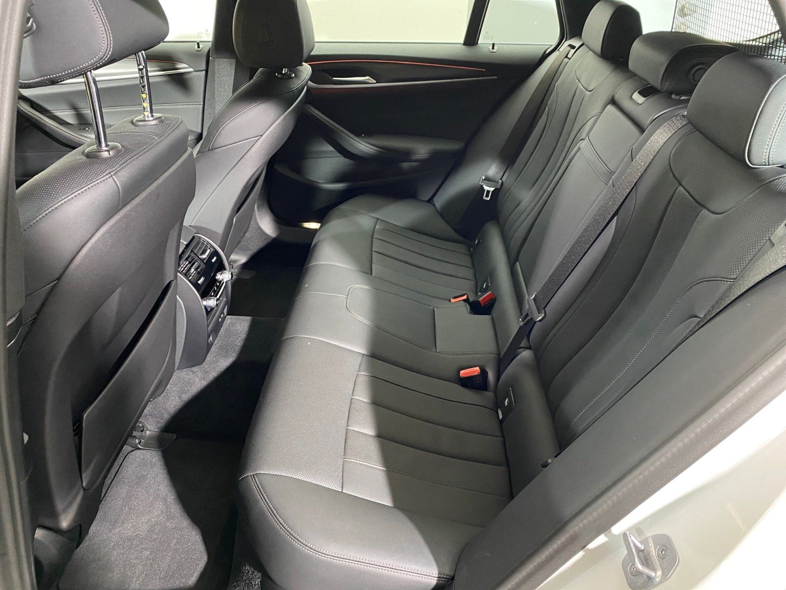 BMW 530d Touring M Sport LiveCockpitProf Head-Up foto 13