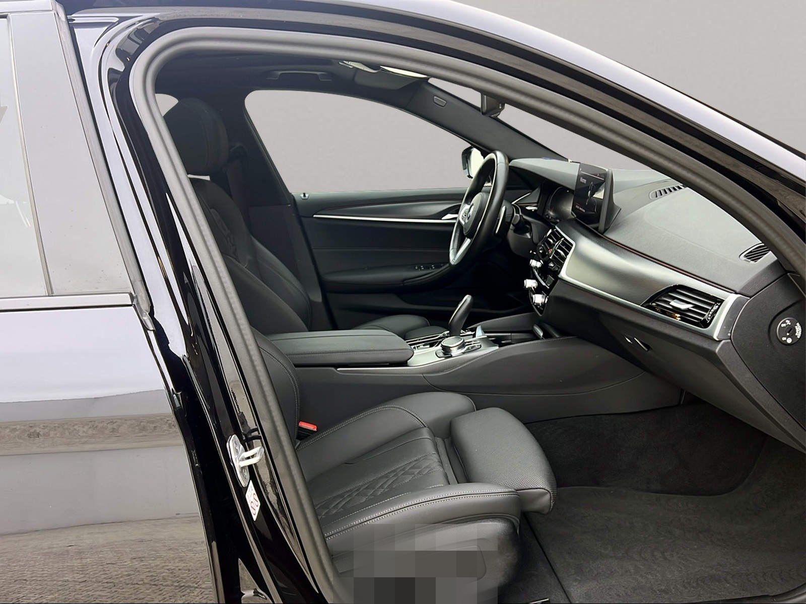 BMW 530d Touring M Sport LiveCockpitProf Kamera foto 18