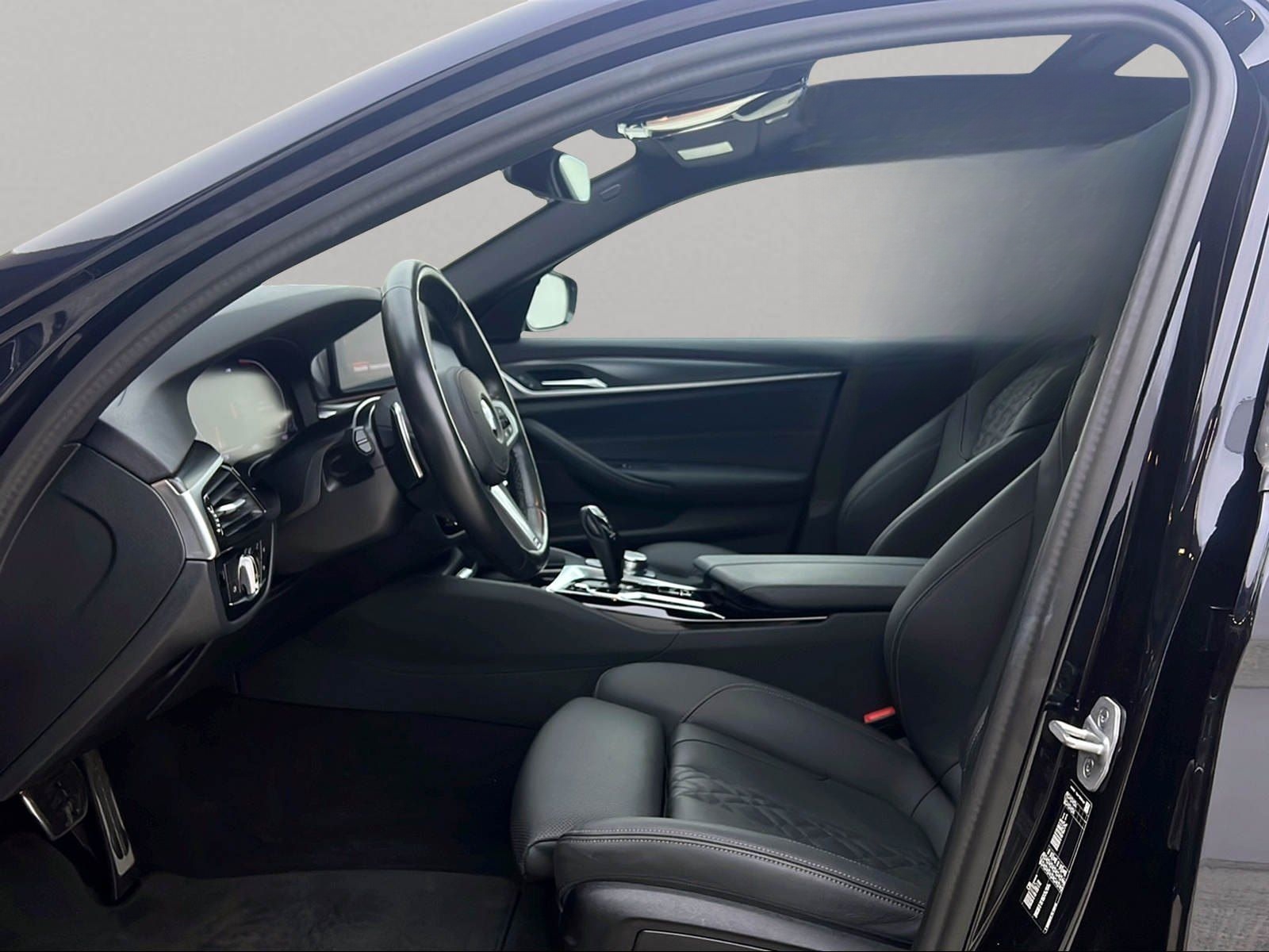 BMW 530d Touring M Sport LiveCockpitProf Kamera foto 10