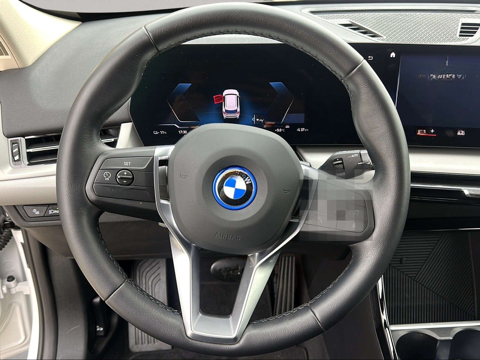 BMW iX1 xDrive30 Kamera Sitzheizung foto 15