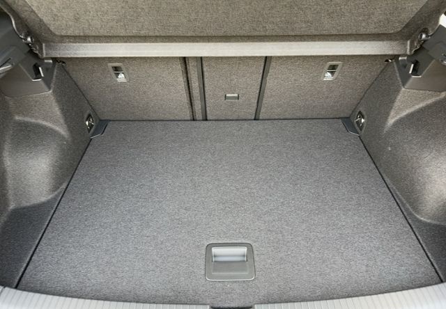 Volkswagen T-Roc 2.0 TDI DSG AHK,RFK, WP, WR, MFL beheizb. foto 15
