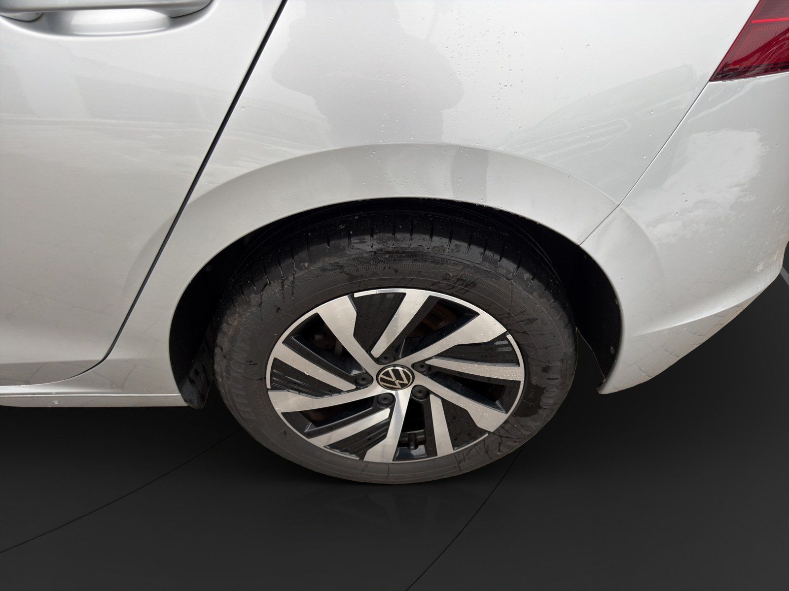 Volkswagen Golf VIII 1.4 TSI DSG eHybrid Style | NAVI | LED foto 16