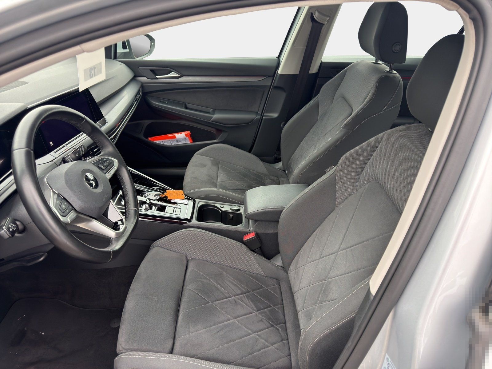 Volkswagen Golf VIII 1.4 TSI DSG eHybrid Style | NAVI | LED foto 8