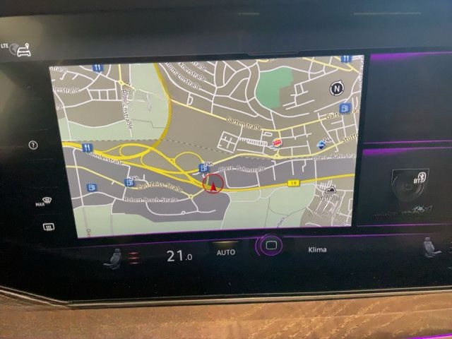Volkswagen Touareg 3.0 TDI Atmosphere AHK MATRIX PANO STAND foto 17