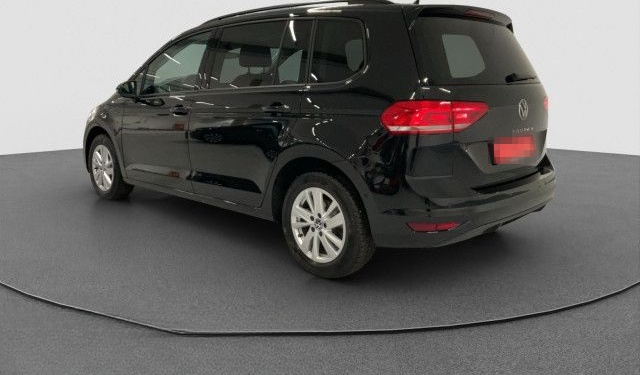 Volkswagen Touran 1.5 TSI Comfortline 7SI AHK NAVI ALLWETTE foto 6