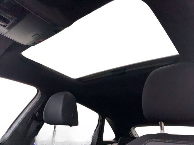 Volkswagen Taigo 1.0 TSI DSG R-Line Black AHK PANO NAVI KEY foto 18