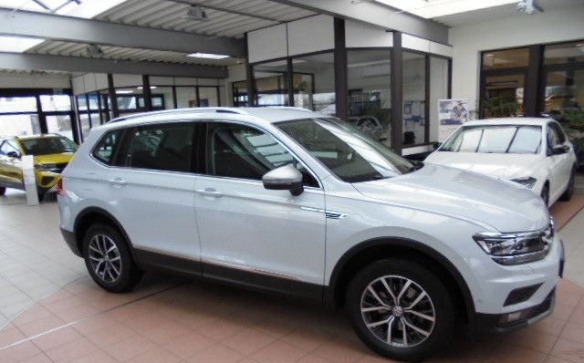 Volkswagen Tiguan Allspace 1.4 TSI , AHK,LED,Navi,Kamera foto 2