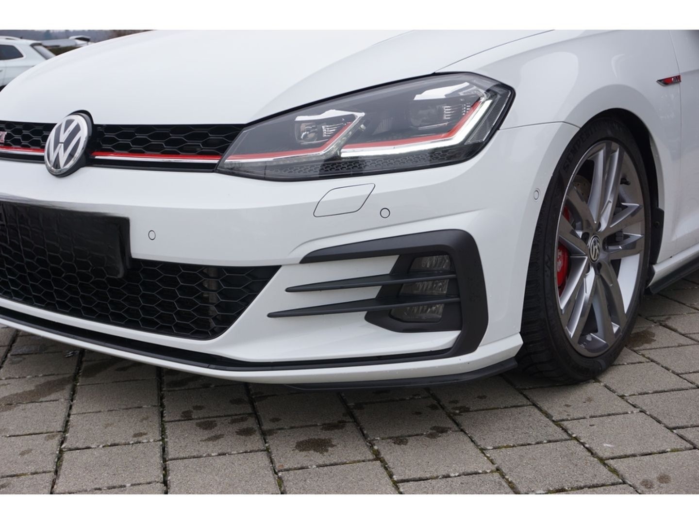 Volkswagen Golf GTI Perform. DSG AHK Pano Navi LED ACC DCC  foto 2