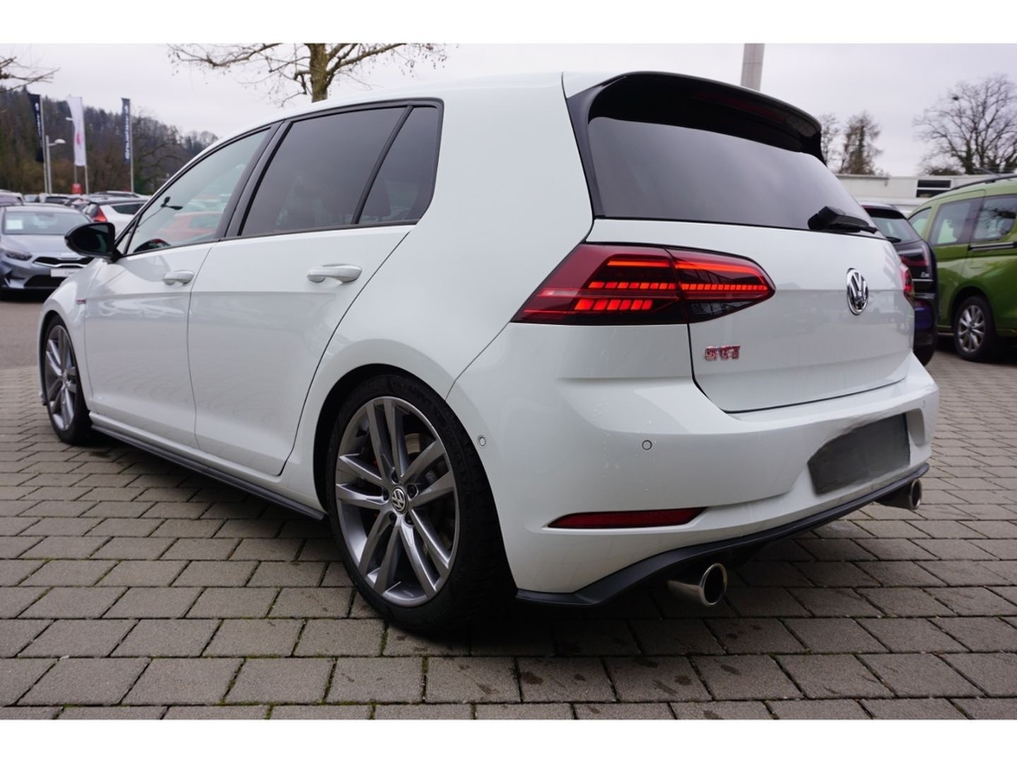 Volkswagen Golf GTI Perform. DSG AHK Pano Navi LED ACC DCC  foto 5
