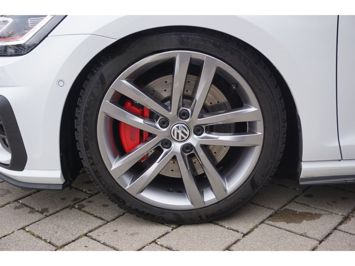 Volkswagen Golf GTI Perform. DSG AHK Pano Navi LED ACC DCC  foto 10