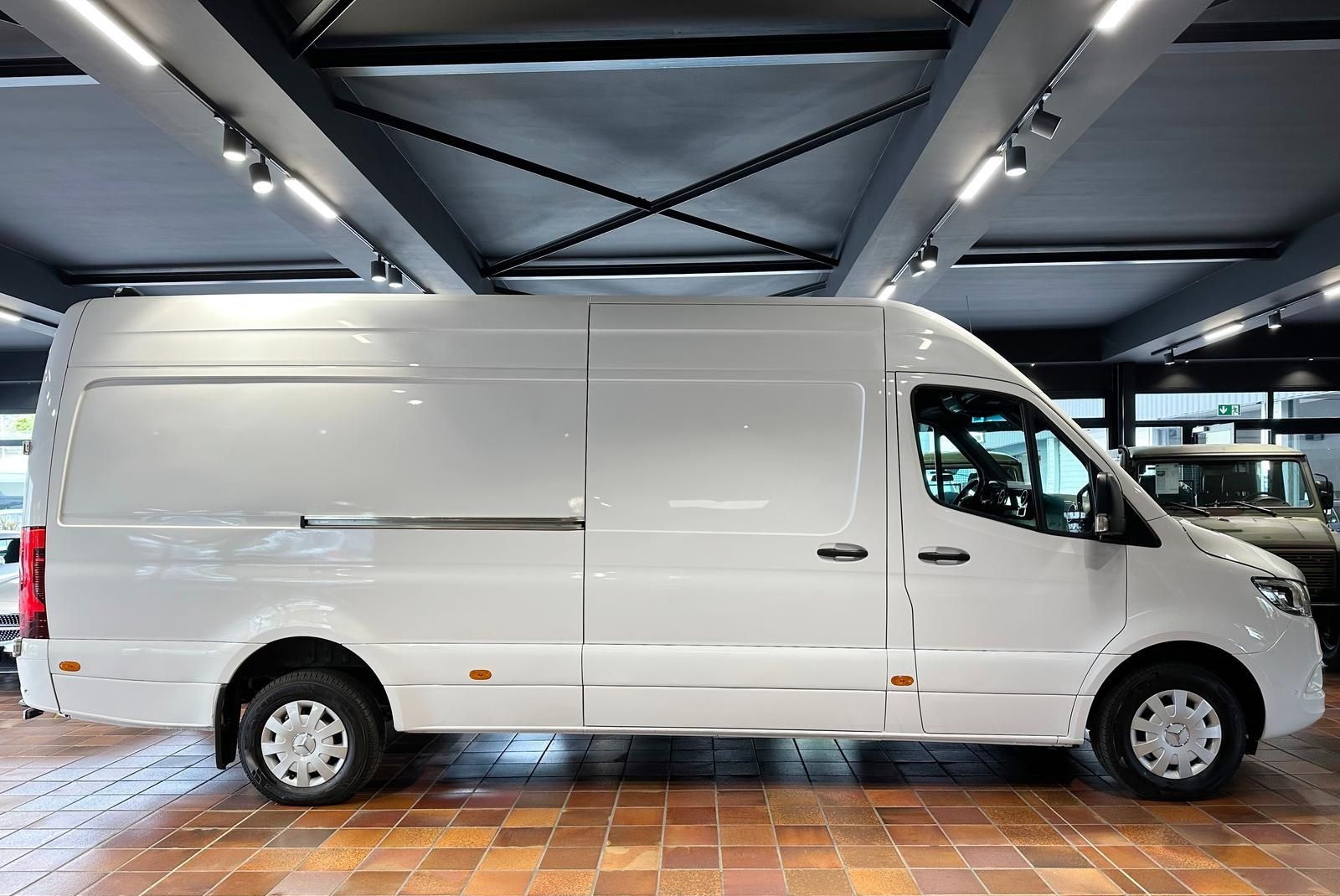 Mercedes-Benz SPRINTER 319 MAXI L3H2 2X SCHIEBETÜR DISTRO VOLL foto 15