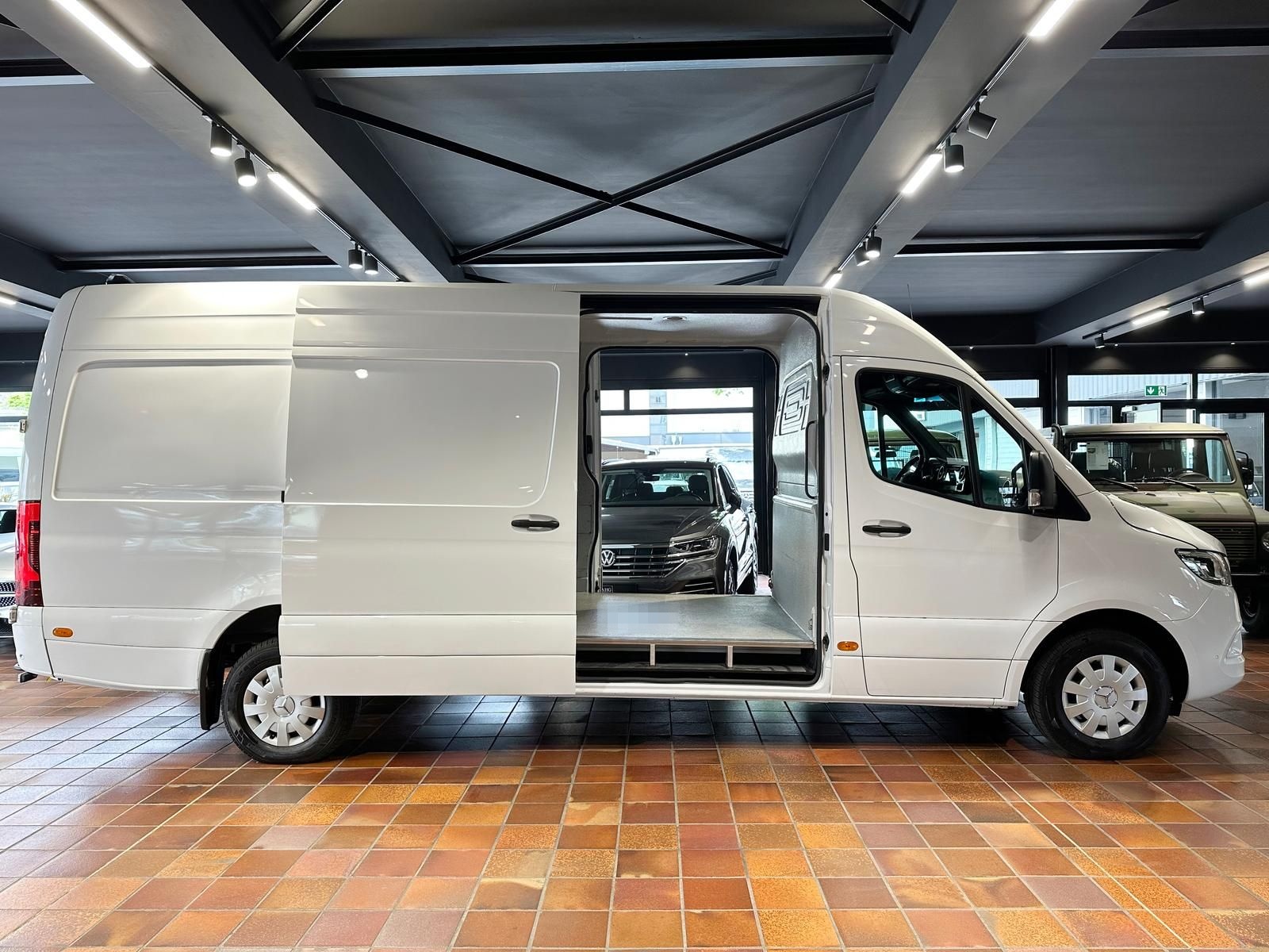 Mercedes-Benz SPRINTER 319 MAXI L3H2 2X SCHIEBETÜR DISTRO VOLL foto 3