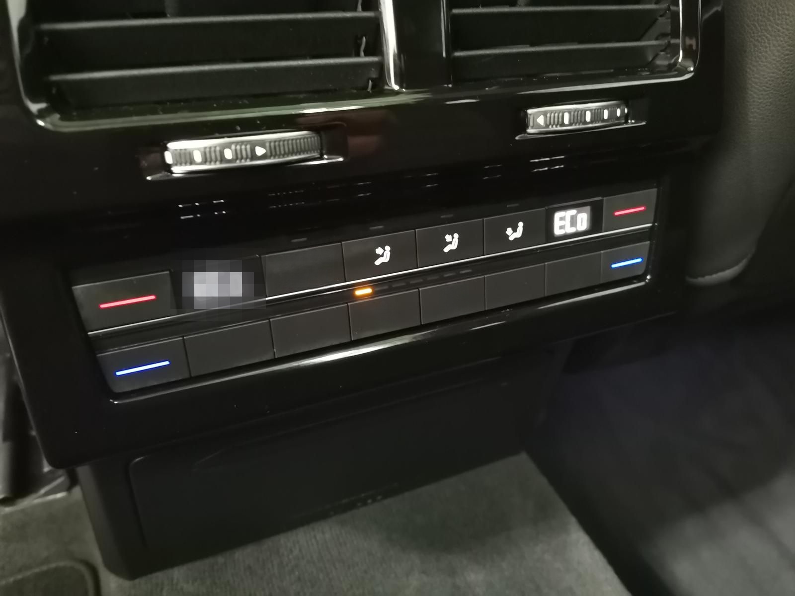 Volkswagen Touareg 3.0 V6 TSI DSG Elegance 4Motion eHybrid  foto 11